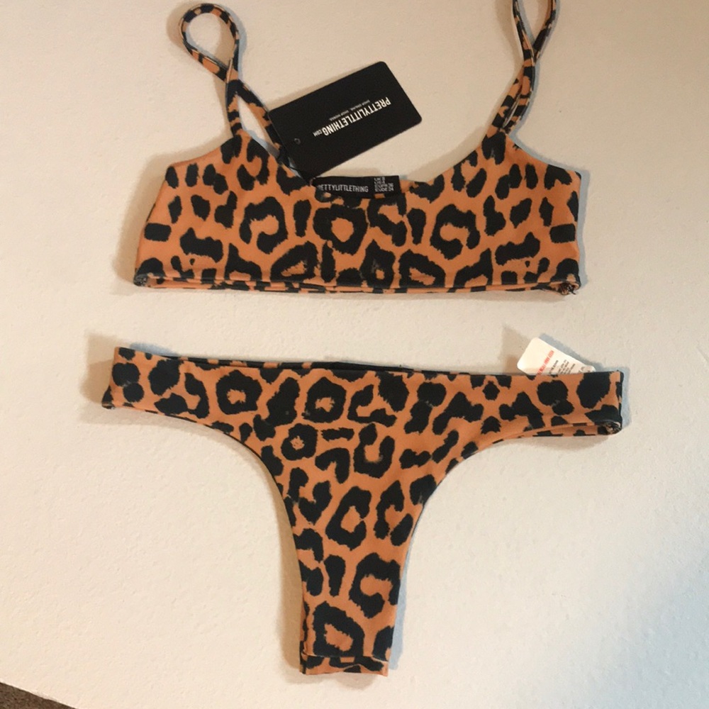 Prettylittlething bikini